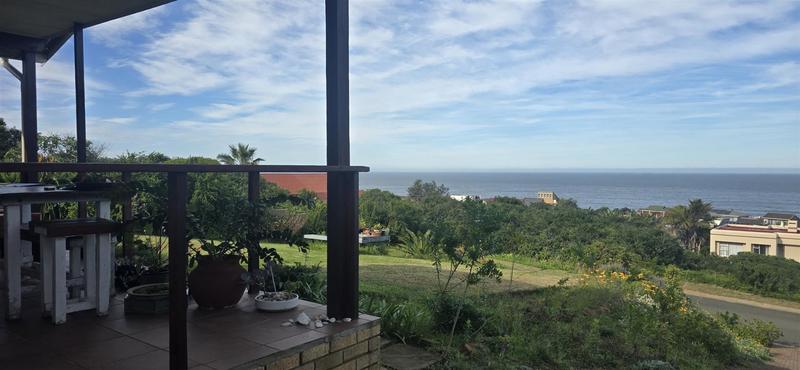 3 Bedroom Property for Sale in Outeniqua Strand Western Cape